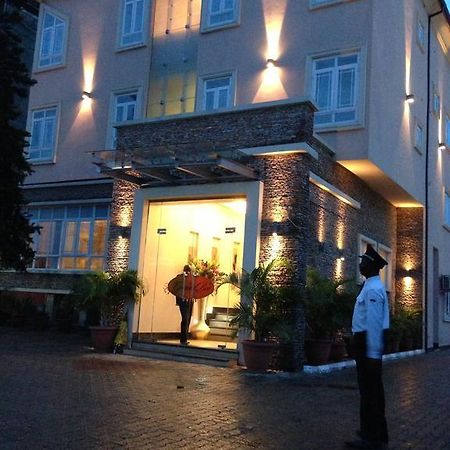 Grandbee Suites Ікеджа Екстер'єр фото